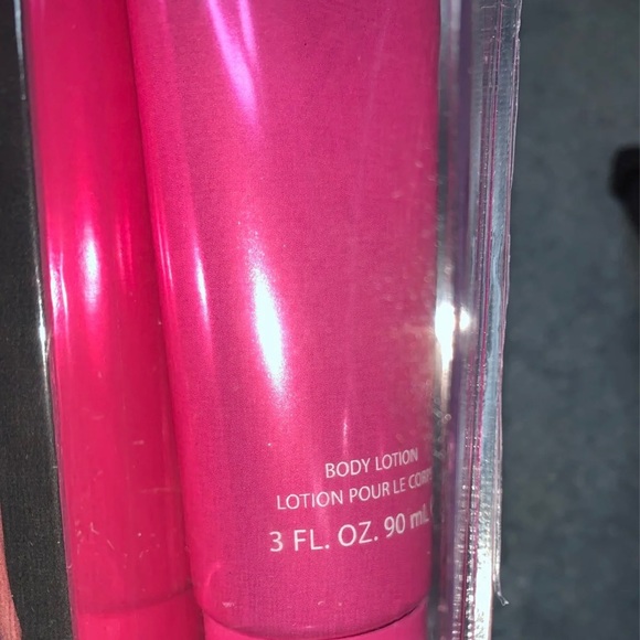 ‼️SOLD‼️Paris Hilton Y2k Fragrance body lotion set - Picture 5 of 6